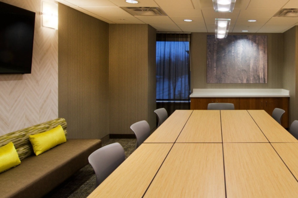 Springhill Suites Issaquah event boardroom